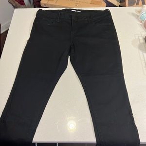 Black Old navy rockstar jeans